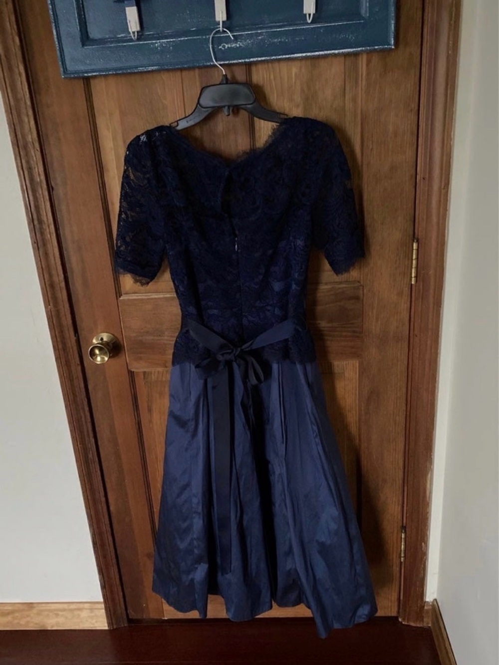 Adrianna Papell Navy Lace Midi Dress with Bow Waist Size 4/6